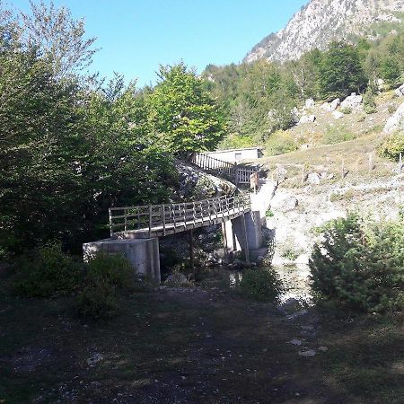 Guesthouse Arben Selimaj Bajram Curri Екстериор снимка