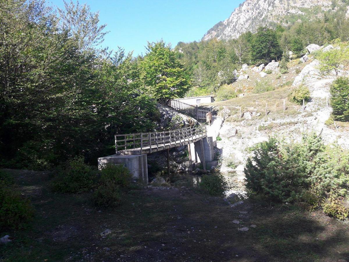 Guesthouse Arben Selimaj Bajram Curri Екстериор снимка